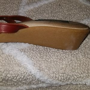 bass sandals from the 80s